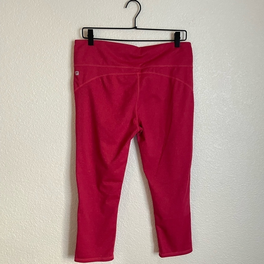 Fabletics Women’s Lima Capri Leggings L Cranberry Stripe - Picture 3 of 9